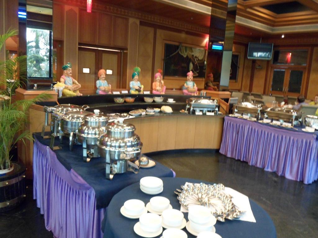 Pimpri-Chinchwad Hotel Kala Sagar מראה חיצוני תמונה